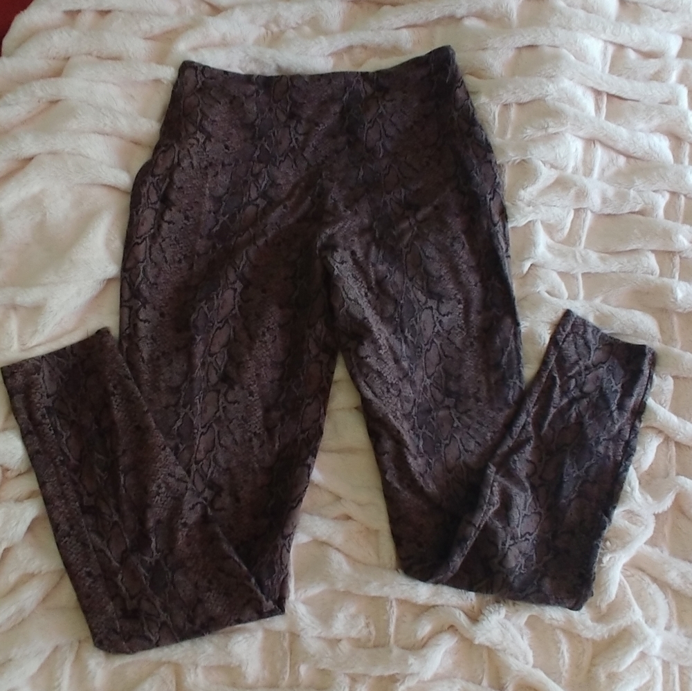Brown snake skin design stretch pants